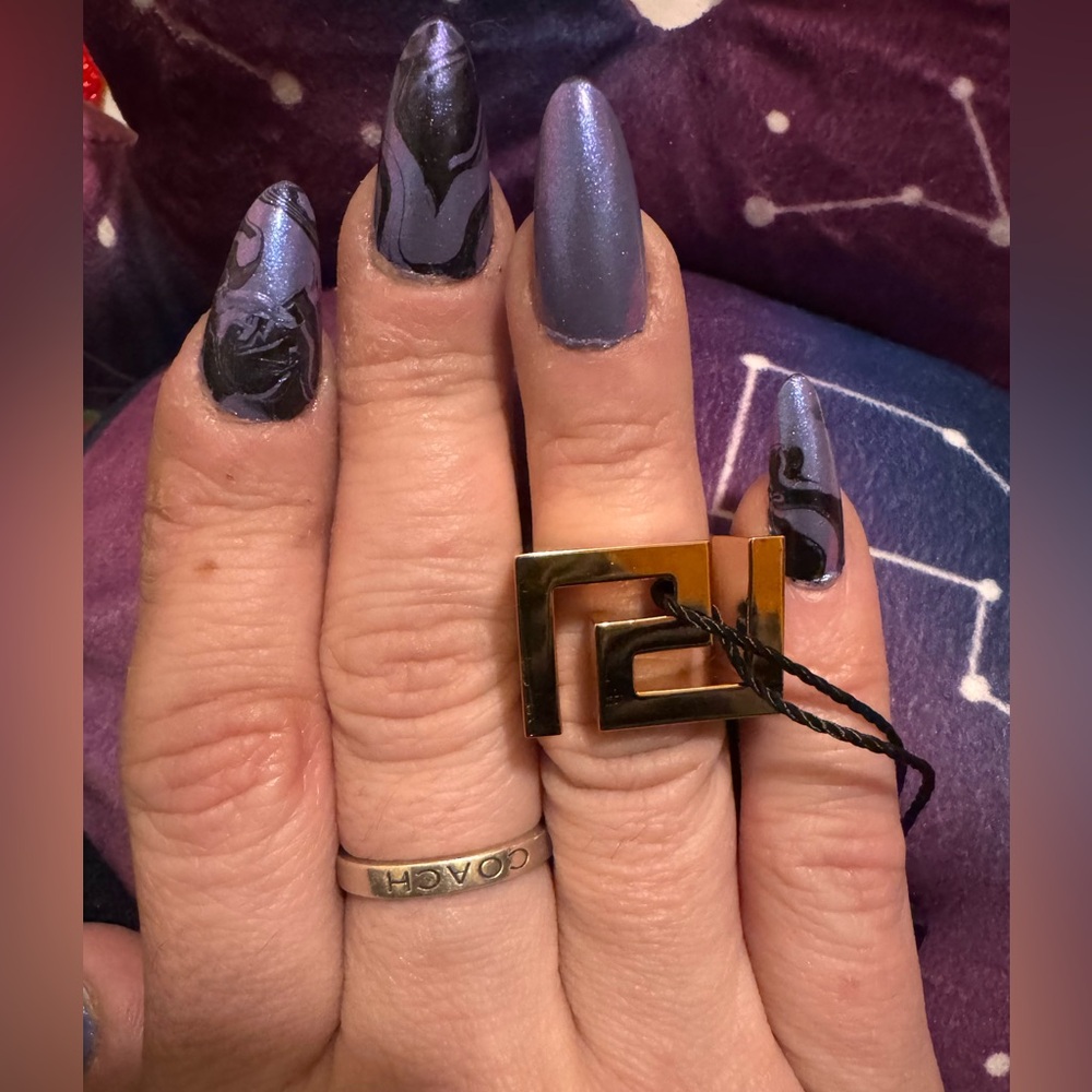 Versace Greco Style Unisex Ring (Gold/Size 6) - NWT - Picture 7 of 8